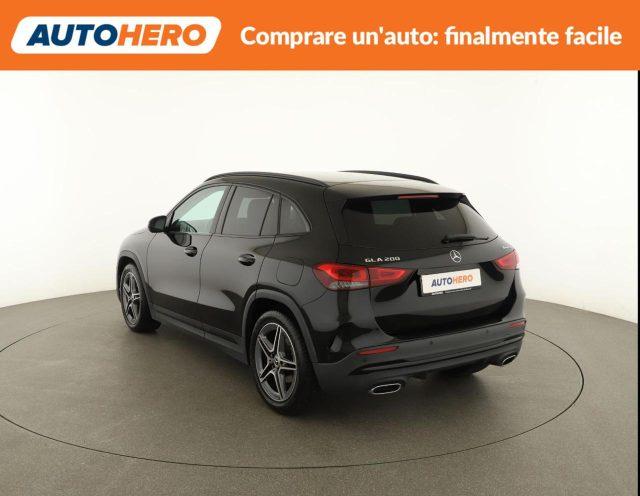 MERCEDES-BENZ GLA 200 Automatic 4Matic Premium