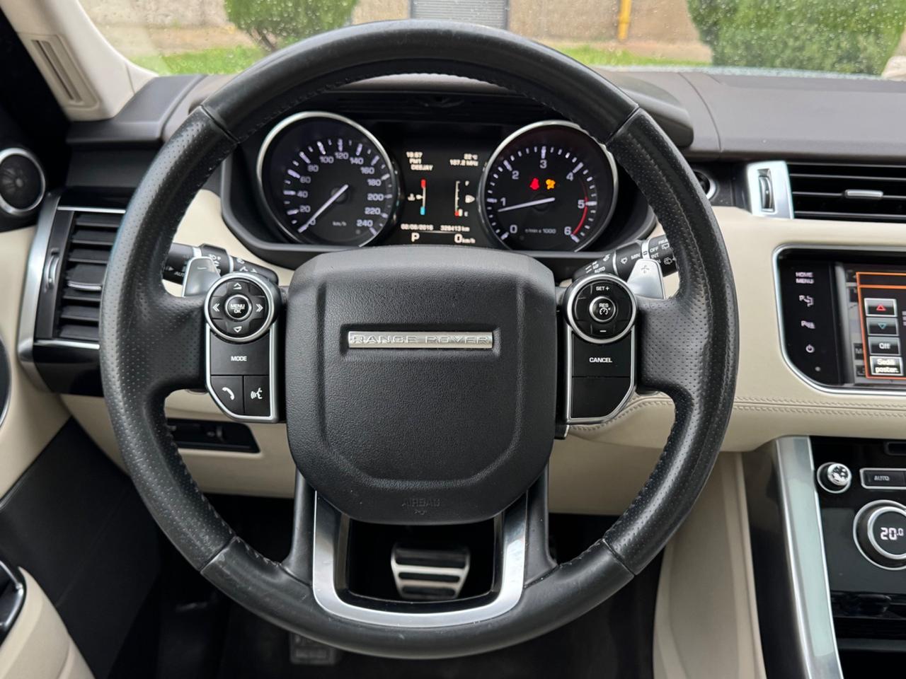 Land Rover Range Rover Sport 3.0 TDV6 HSE Dynamic