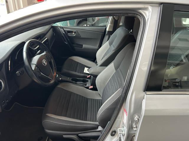 TOYOTA Auris Touring Sports 1.8 Hybrid Active