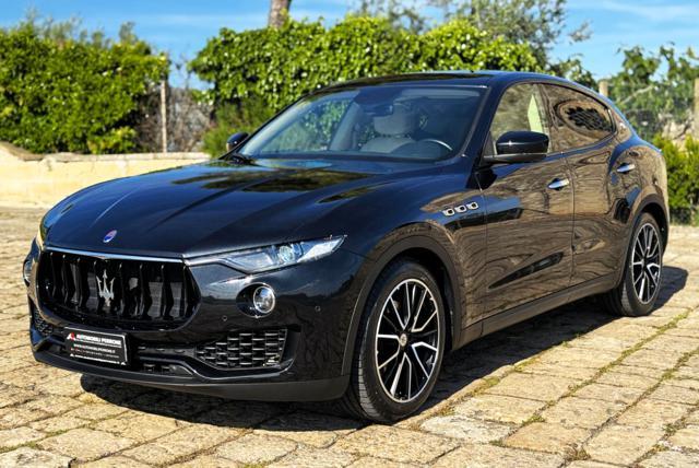 MASERATI Levante V6 Diesel 250cv AWD Granlusso (Tetto/APP/Retro)