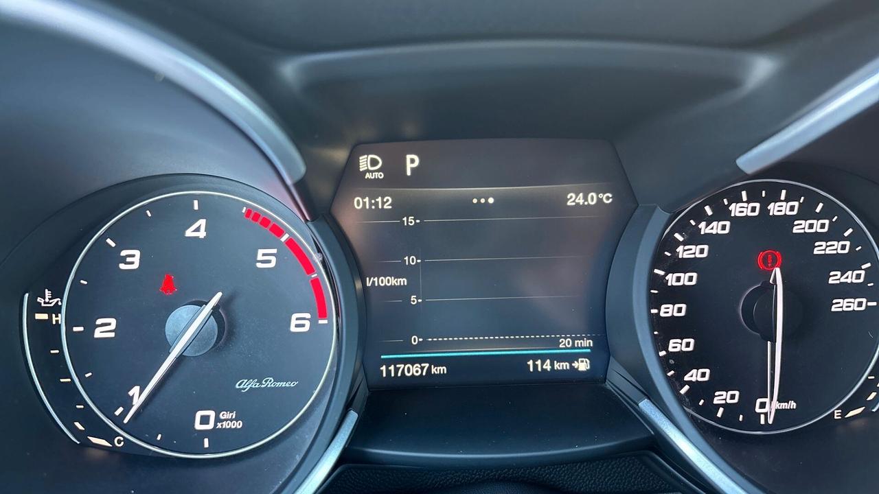 Alfa Romeo Stelvio 2.2 Turbodiesel 190 CV AT8 RWD Executive
