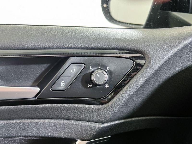Volkswagen Golf Golf 5p 1.6 tdi Executive 115cv