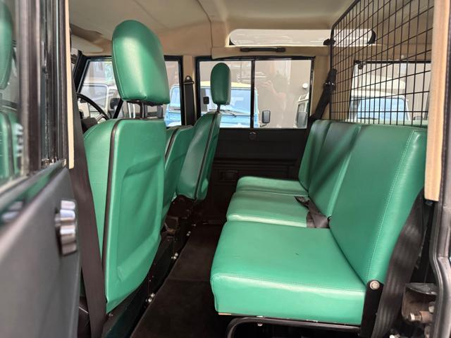 LAND ROVER Defender 110 3.5 V8