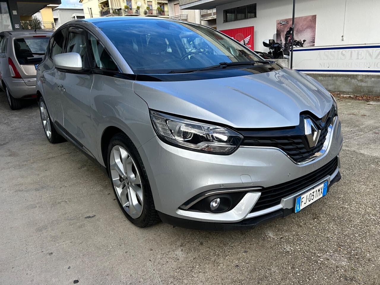 RENAULT SCENIC 1.5 DCI 110 CV FULL “COME NUOVA”!!!!!