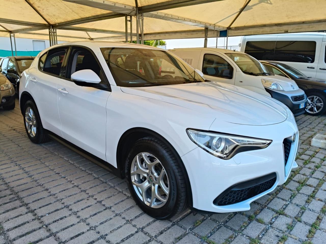Alfa Romeo Stelvio AUTOCARRO N1 2.2 Turbodiesel 160 CV AT8 RWD Business