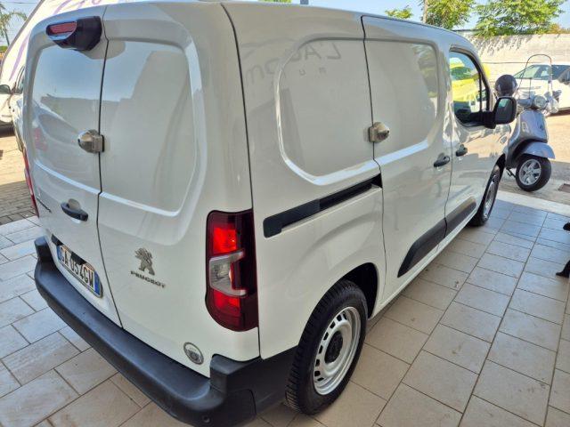 PEUGEOT Partner BlueHDi ATTREZZATO