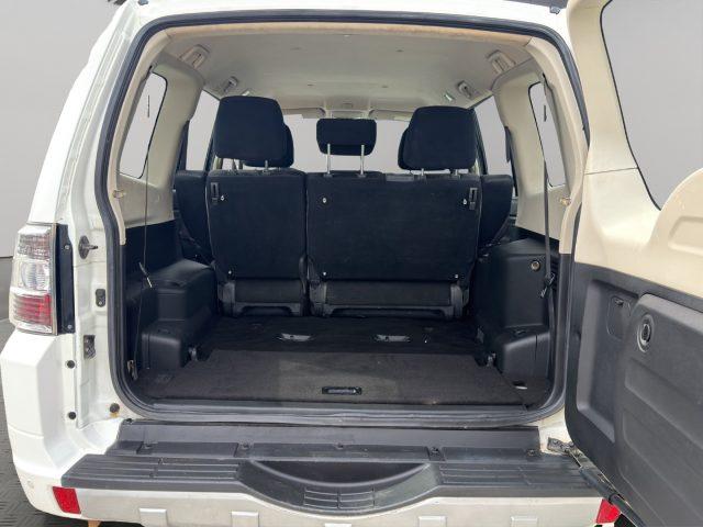 MITSUBISHI Pajero 3.2 5p. 7 POSTI - GANCIO