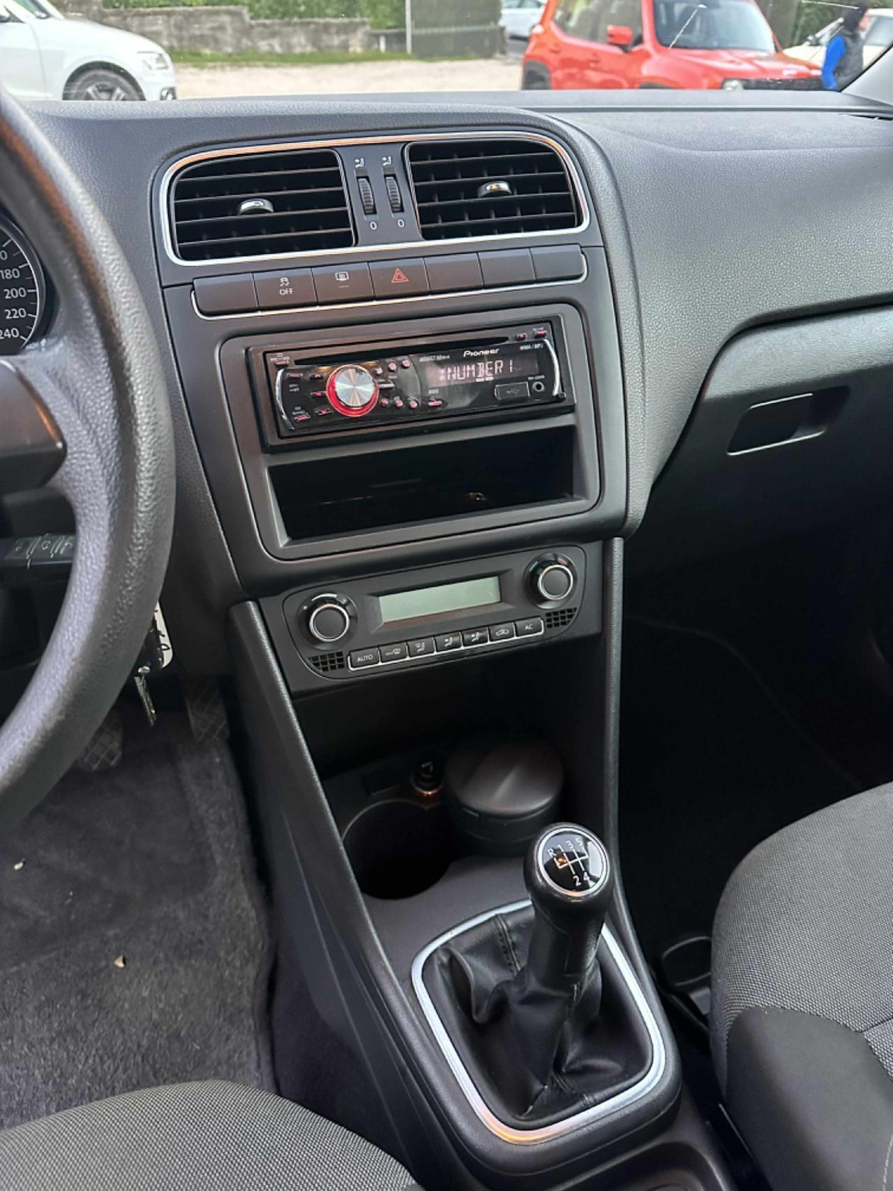 Volkswagen POLO 1.4 5P COMFORTLINE NEOPAT KMCERT