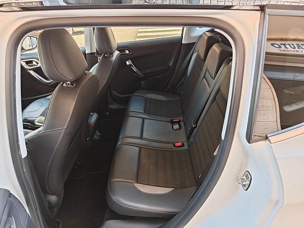 PEUGEOT 2008 1.6 HDI 92 CV ALLURE *NAVI* - 2015