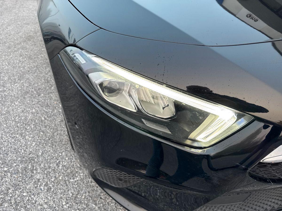 Mercedes-Benz Classe A - W177 2018 - A 180 d Sport auto