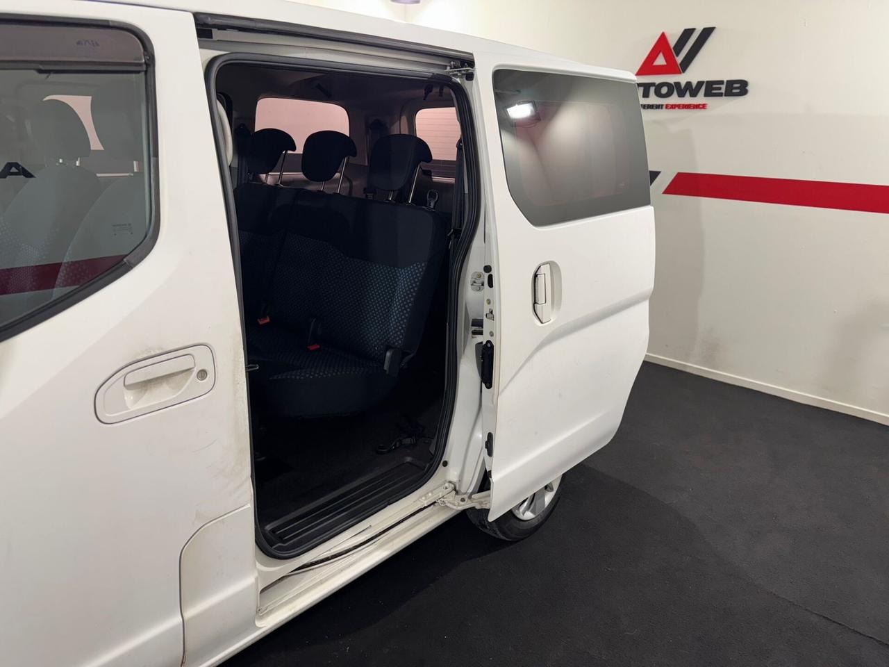 Nissan Evalia 1.6 BENZINA * 7 POSTI*