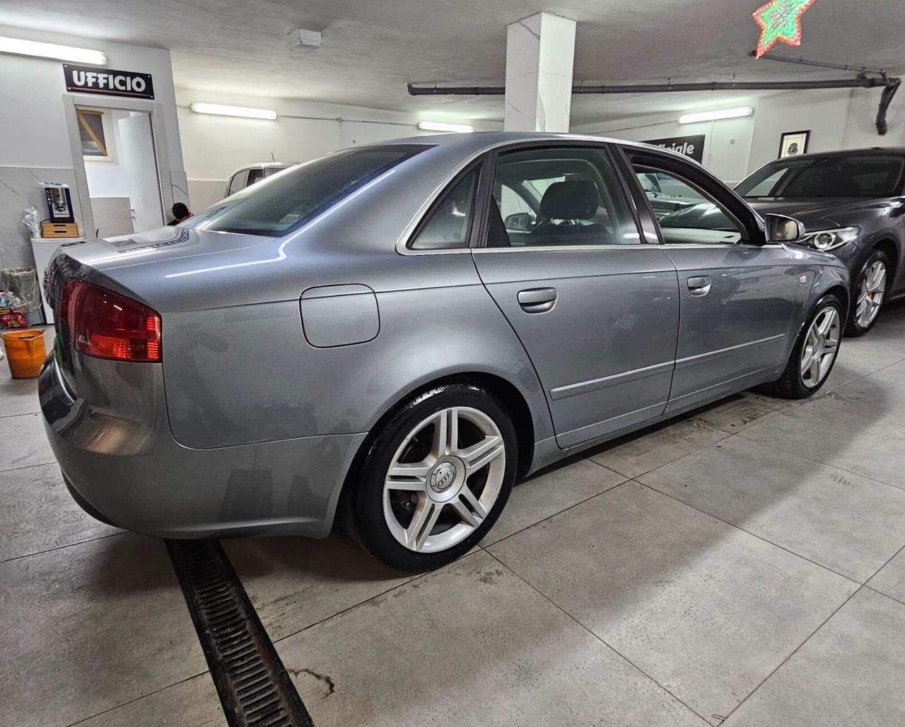 AUDI A4 TOP BERLINA ISCRIVIBILE ASI DA VETRINA
