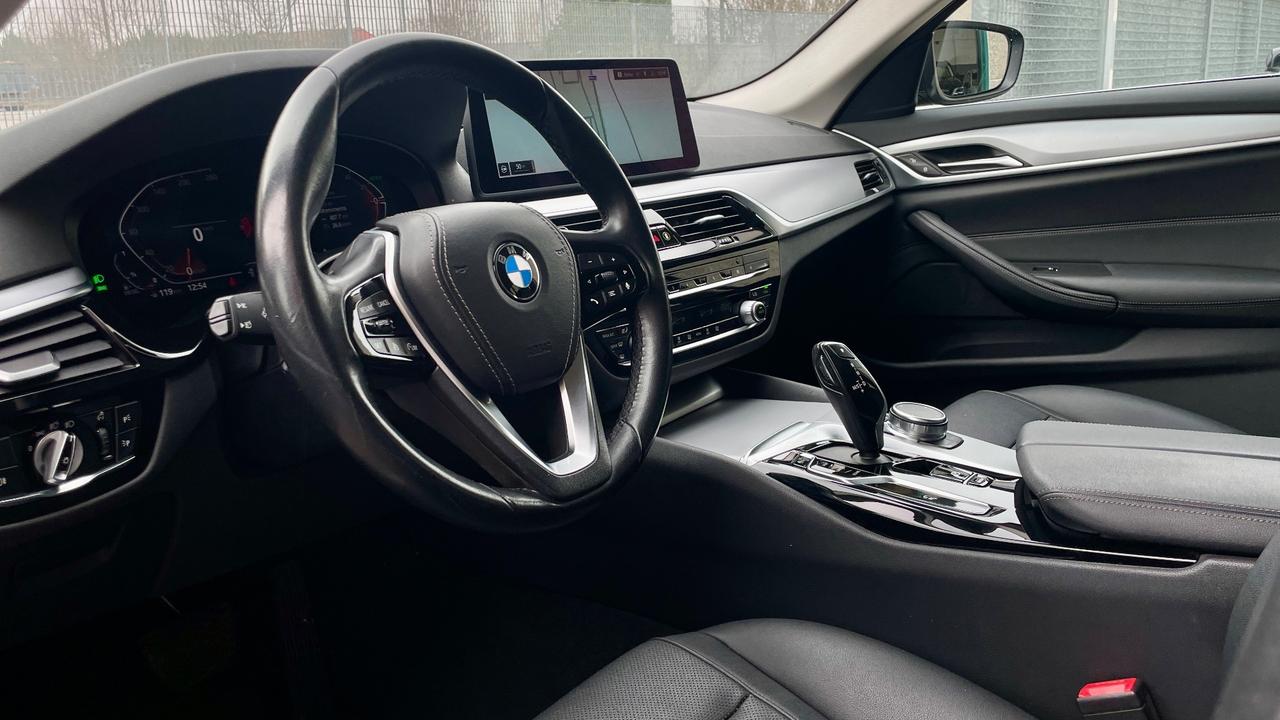 BMW 520D TOURING 2.0 LUXURY 190CV - FULL LED, PELLE, SEDILI ELETTRICI