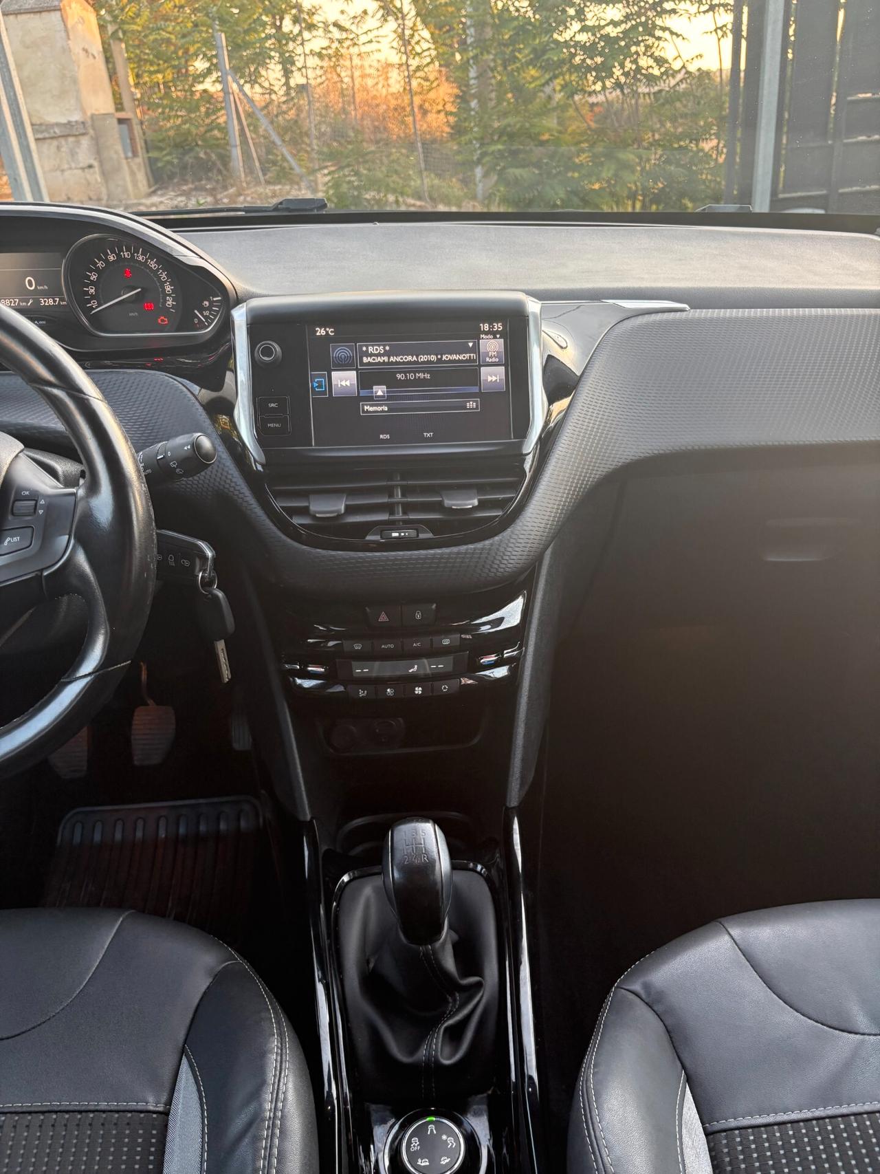 Peugeot 2008 BlueHDi 100 Allure (Gancio Traino)
