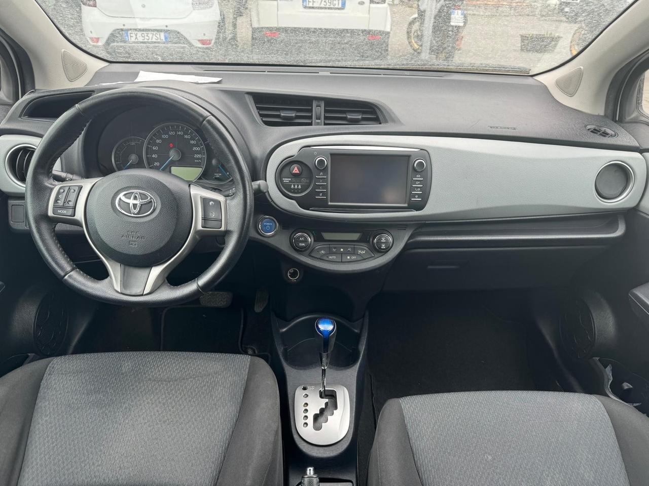 Toyota Yaris 1.5 Hybrid 5 porte Lounge