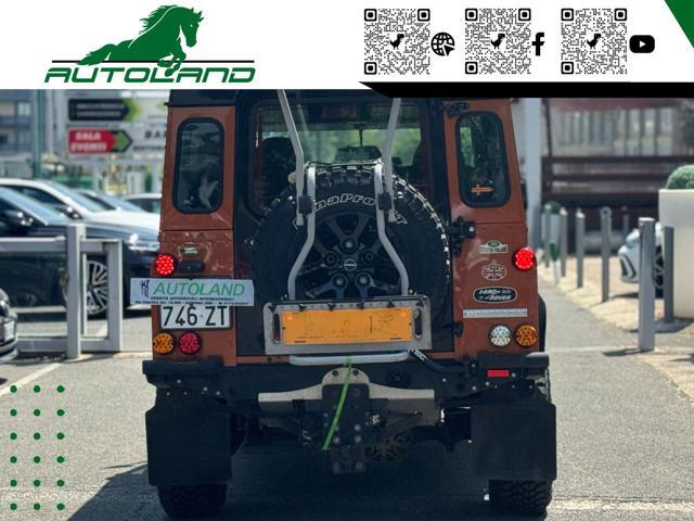LAND ROVER Defender 110 2.4 TD4 Station Wagon SE