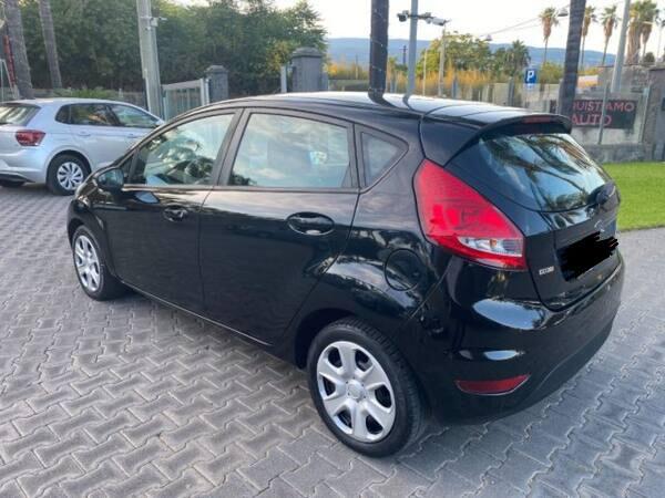 Ford Fiesta 1.4 TDCi 5p. Ghia neopatentati