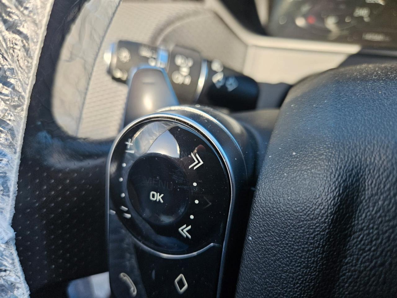 Land Rover Range Velar 2.0 TD4 180 CV R-Dynamic SE