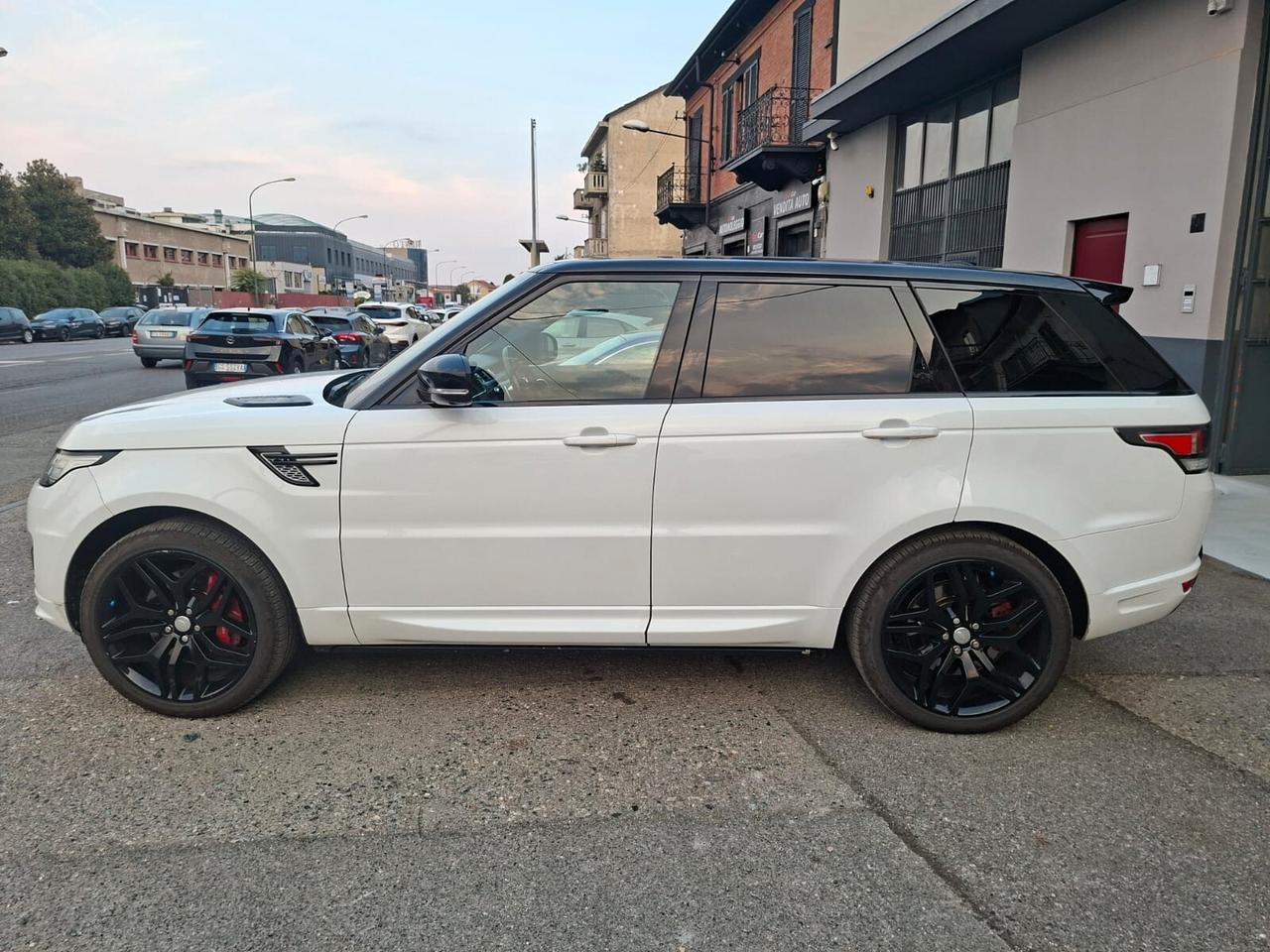 Land Rover Range Sport 3.0 SDV6 Autobiography Dynamic 300CV - GANCIO TRAINO, MONITOR POSTERIORI, PEDANE LATERALI AUTOMATICHE, IPER FULL!