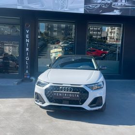Audi A1 citycarver 30 TFSI S tronic Identity Contrast