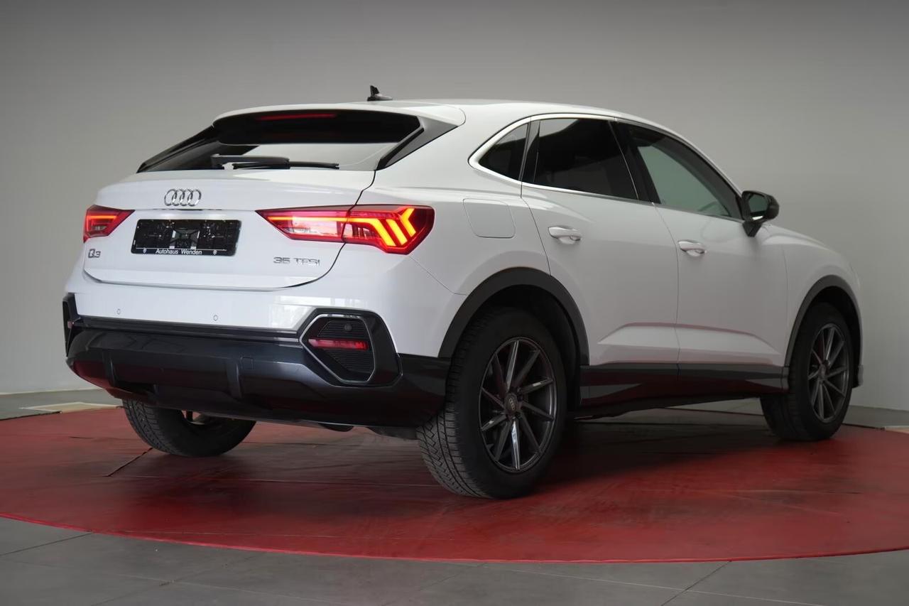 Audi Q3 35 TFSI Sportback S tronic CarPlay