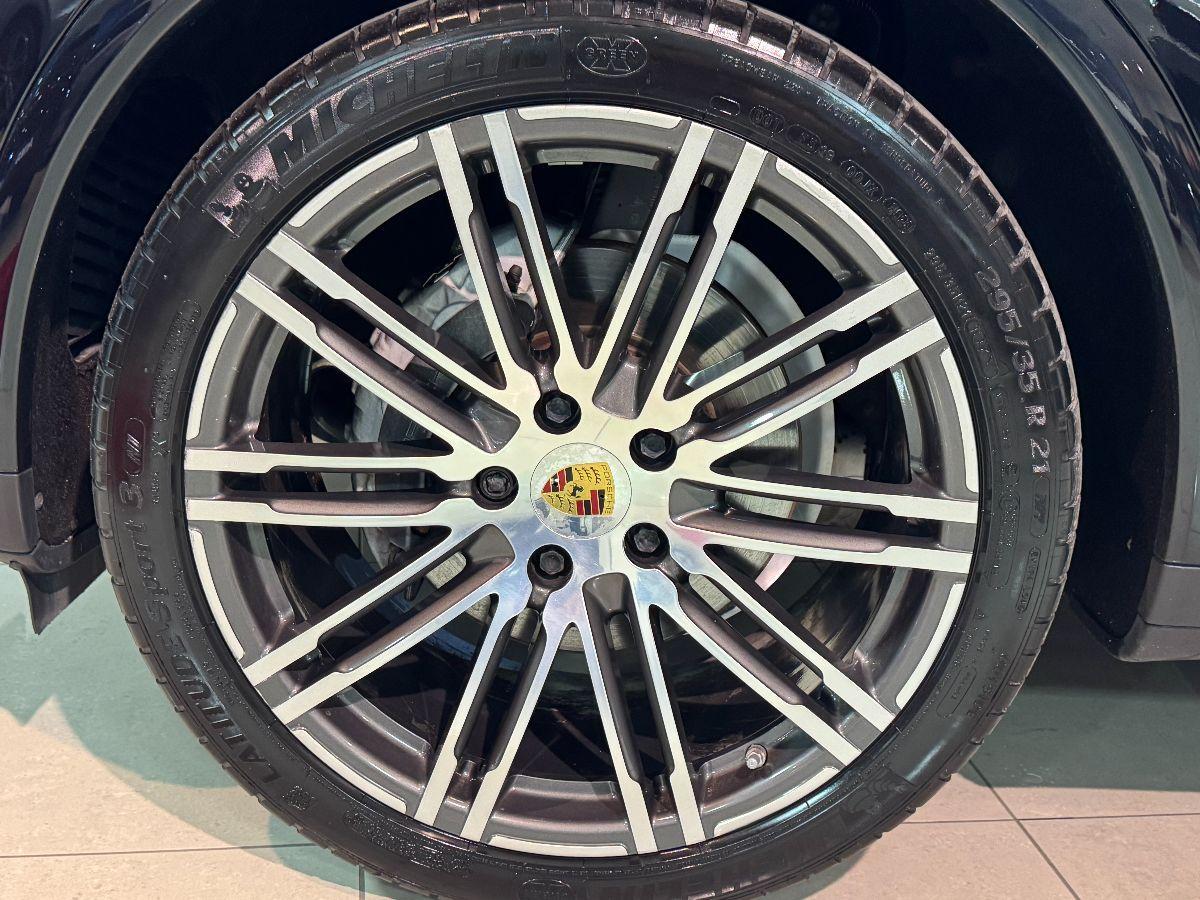 PORSCHE Cayenne 3.0 Diesel Platinum Edition