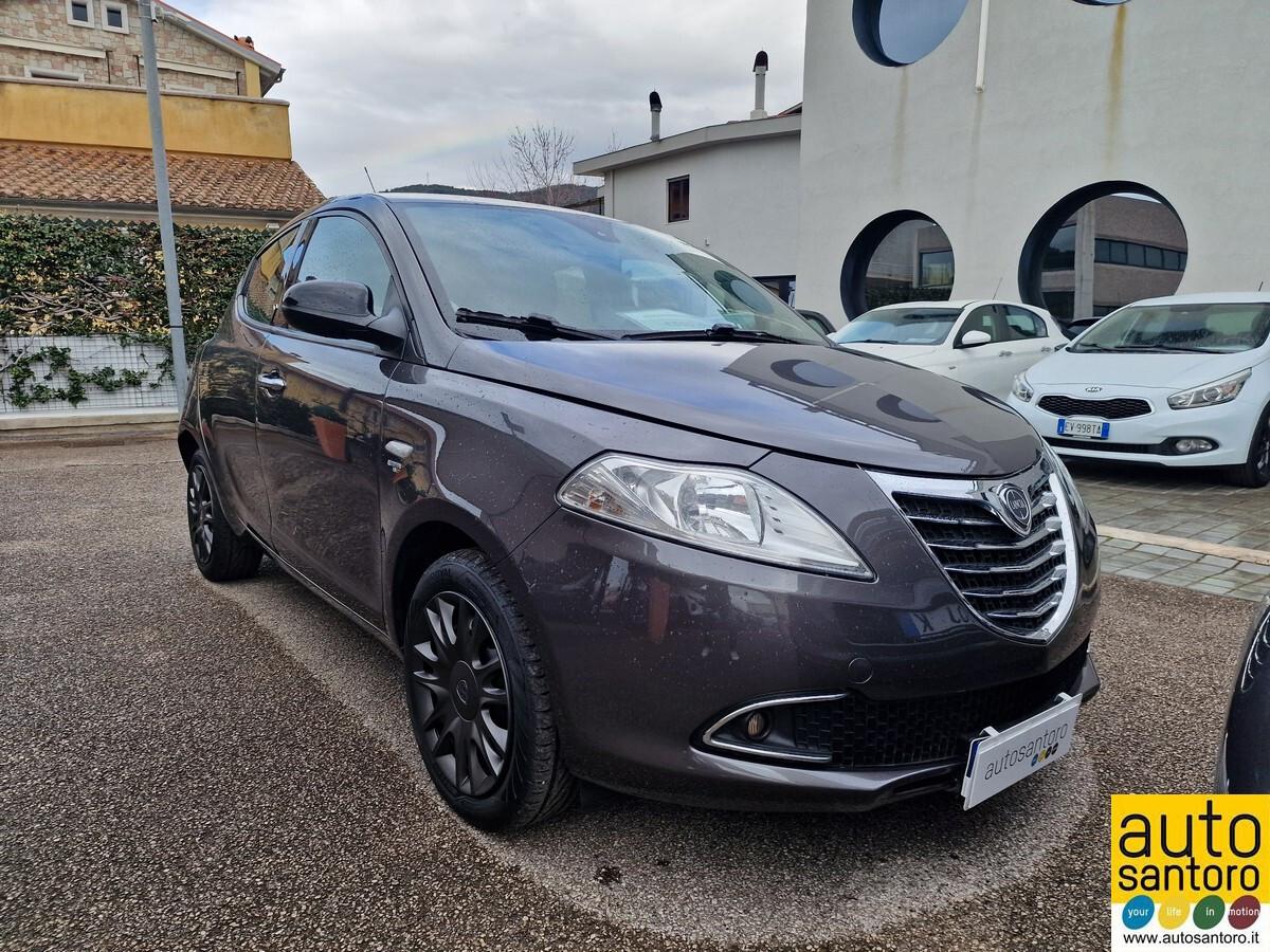 LANCIA YPSILON 1.2 SILVER