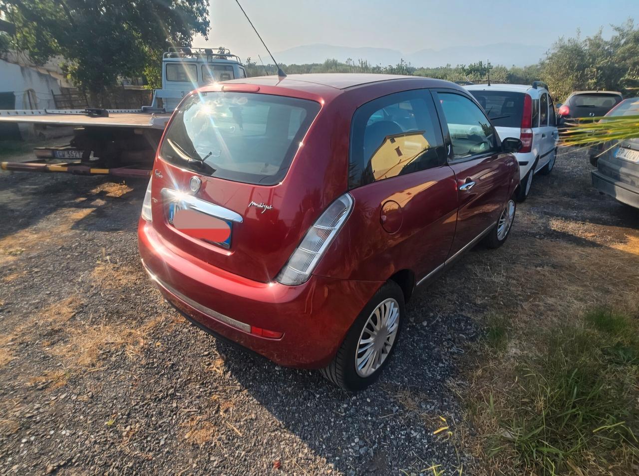 Lancia Ypsilon 1.3 MJT 75 CV Argento