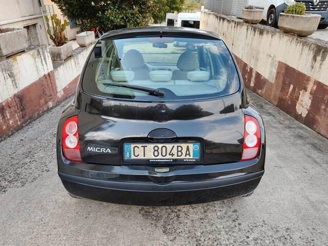 Nissan Micra 1.2 16V 5p automatica