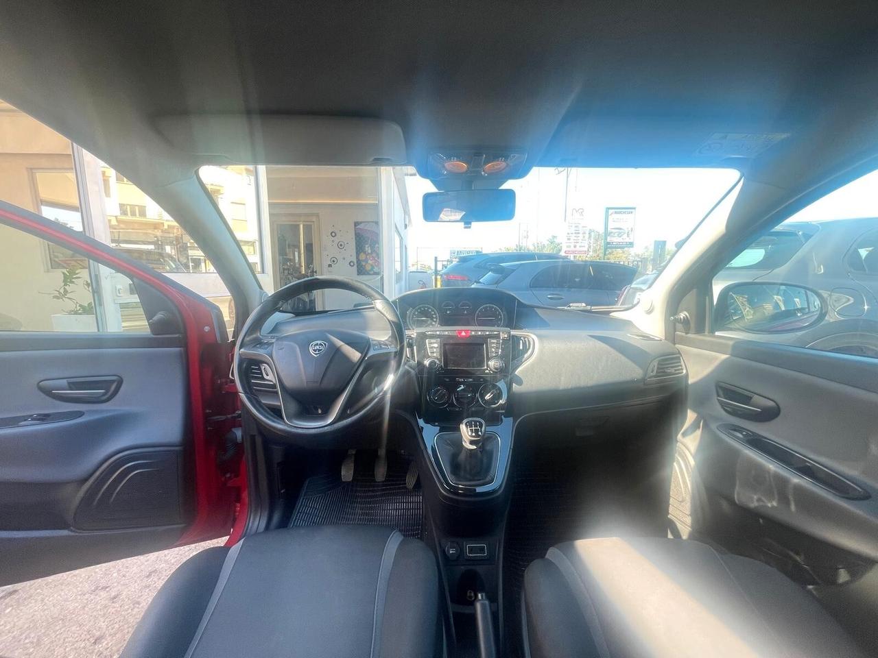 Lancia Ypsilon 1.2 69 CV 5 porte GPL Ecochic Gold