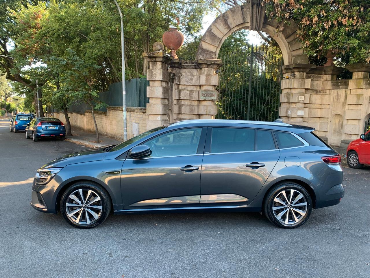 MEGANE Plug-in Hybrid E-TECH 160 R.S.Line KM36450