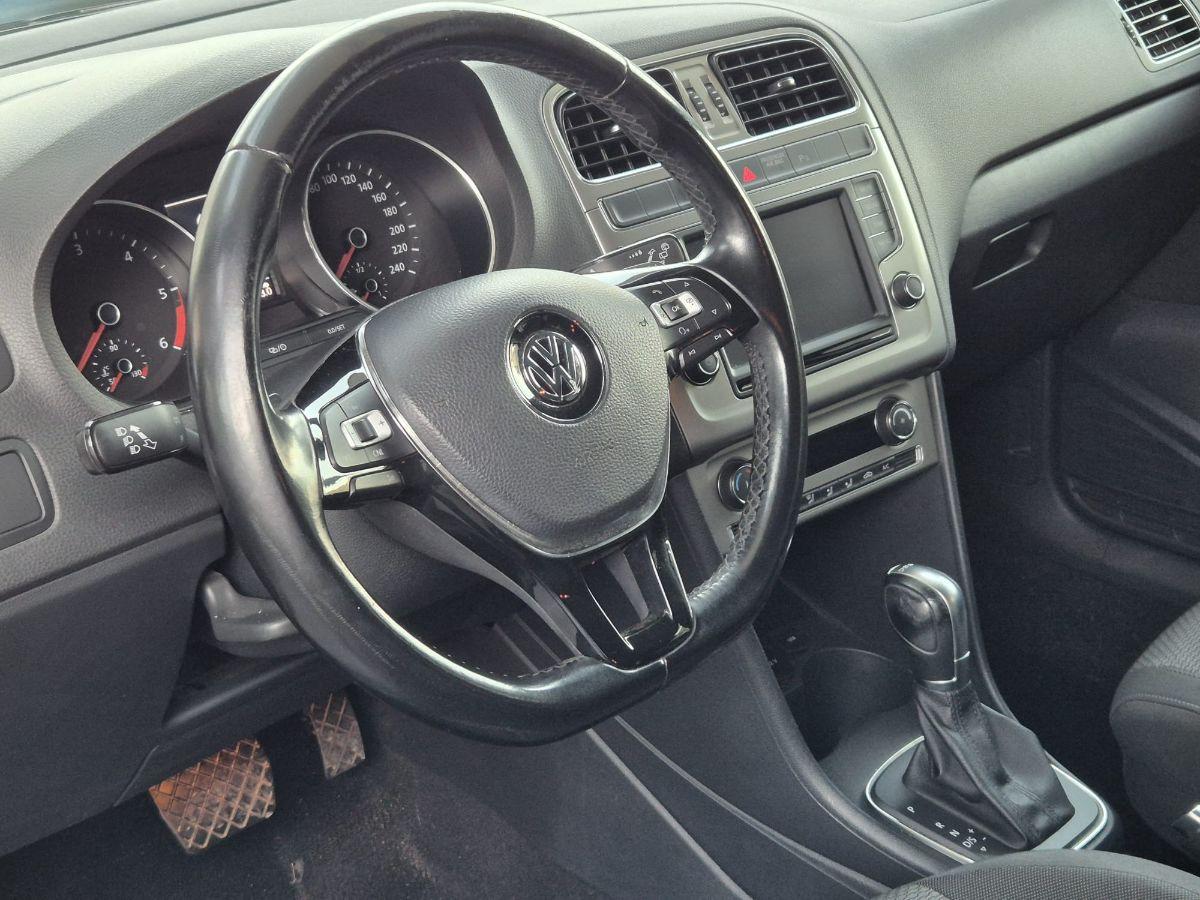 VOLKSWAGEN - Polo - 1.4 TDI 90CV 5p. DSG Highline Full Led