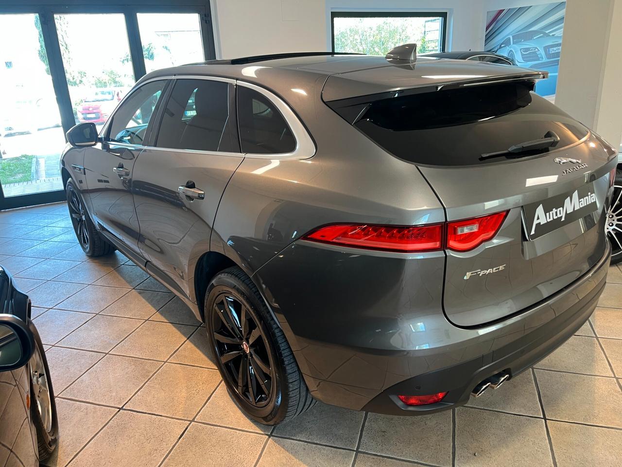 Jaguar F-Pace 2.0 D 180 CV AWD R-Sport