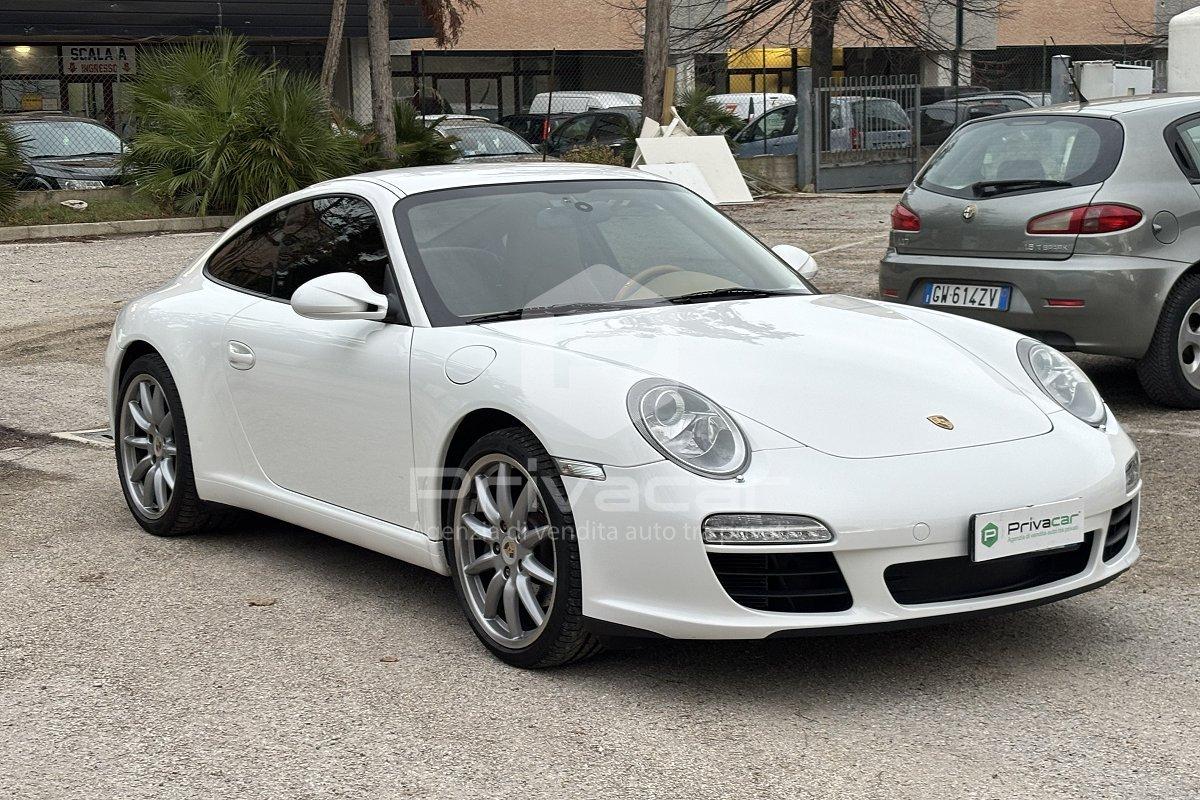 PORSCHE 911 Carrera Coupé
