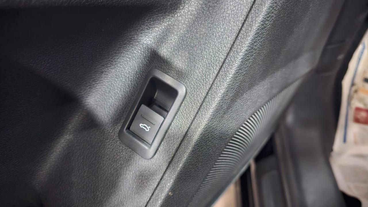 NUOVA AUDI Q3 SPORTBACK S-LINE EDITION 35 TDI 150CV S-TRONIC IDENTITY BLACK