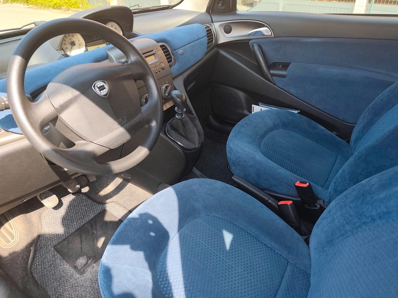 Lancia Ypsilon 1.2 Benz neopatentati