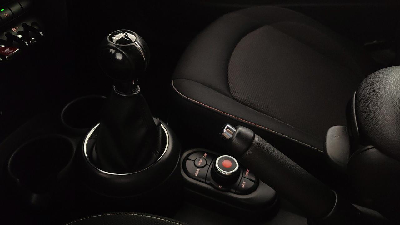 MINI Mini IV F56 2018 3p - Mini 3p 1.5 One D Boost