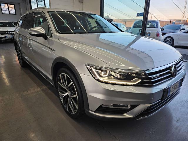 Volkswagen Passat Alltrack 2.0 bitdi 4motion 240cv dsg AUTOMATICO /TAGLIANDI CASA MADRE
