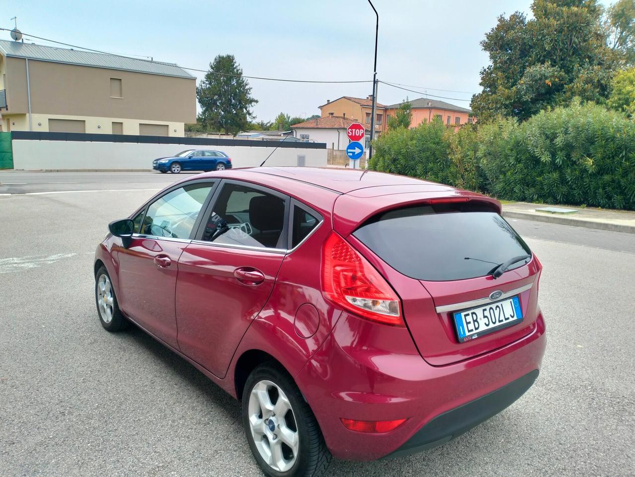 Ford Fiesta 1.4 5 porte Bz.- GPL Titanium