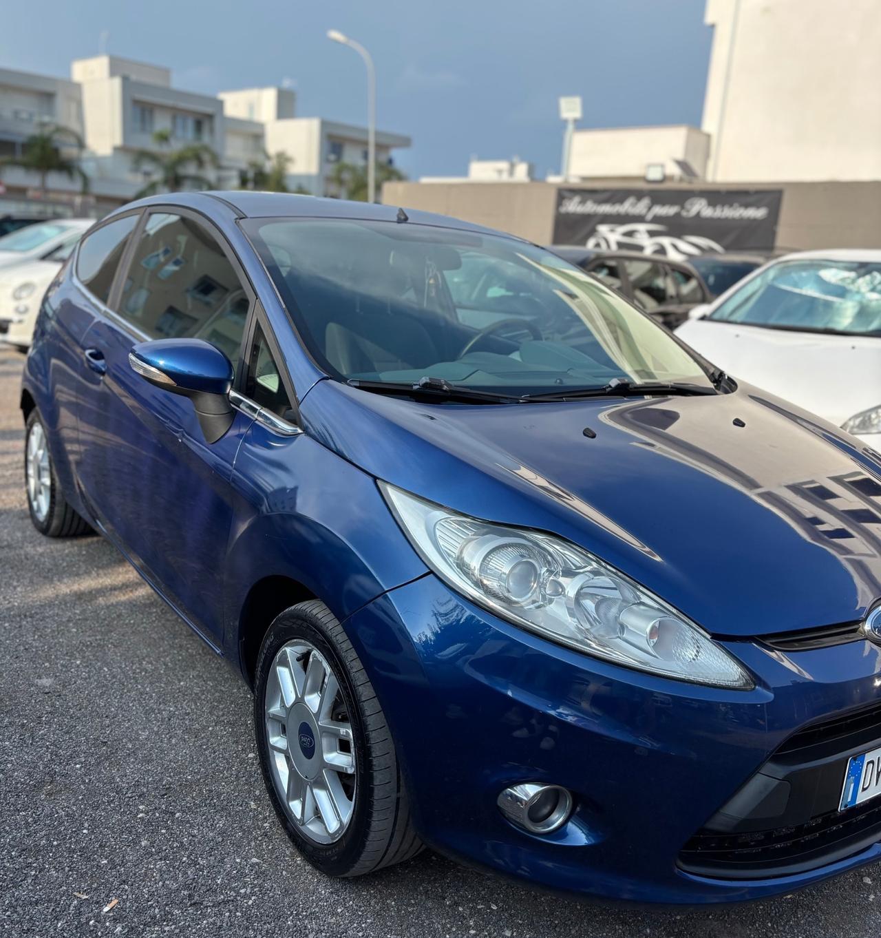 Ford Fiesta 1.4 TDCi 68CV 3 porte Titanium