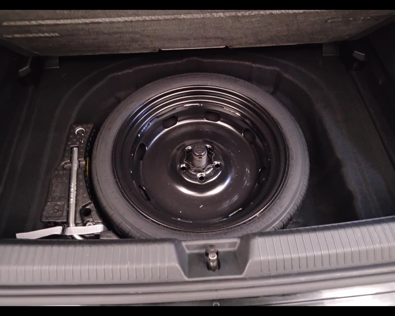 VOLKSWAGEN Golf VIII 2024 - Golf 2.0 tdi Life 115cv