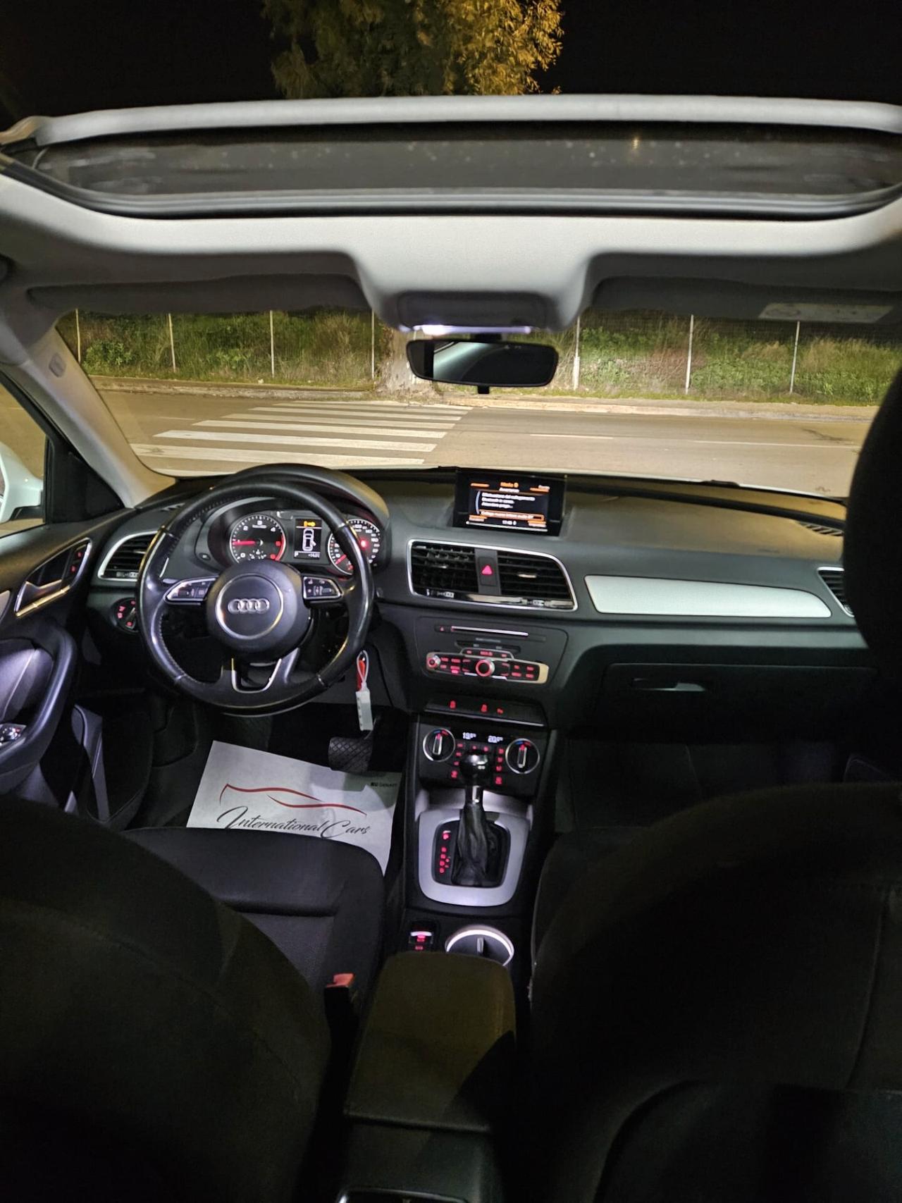 Audi Q3 2.0 TDI 120cv 88kw AUTOMATICA F1 TETTO