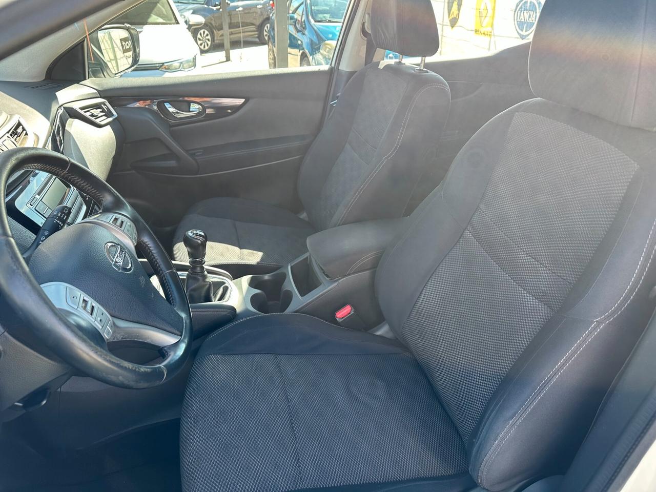 Nissan Qashqai 1.5DCI*LED*MP3*BLUETOOTH*CRUISE*250€ AL MESE*