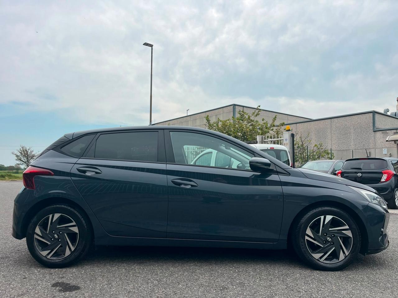 Hyundai i20 1.2 BENZ SOLO 69.000KM