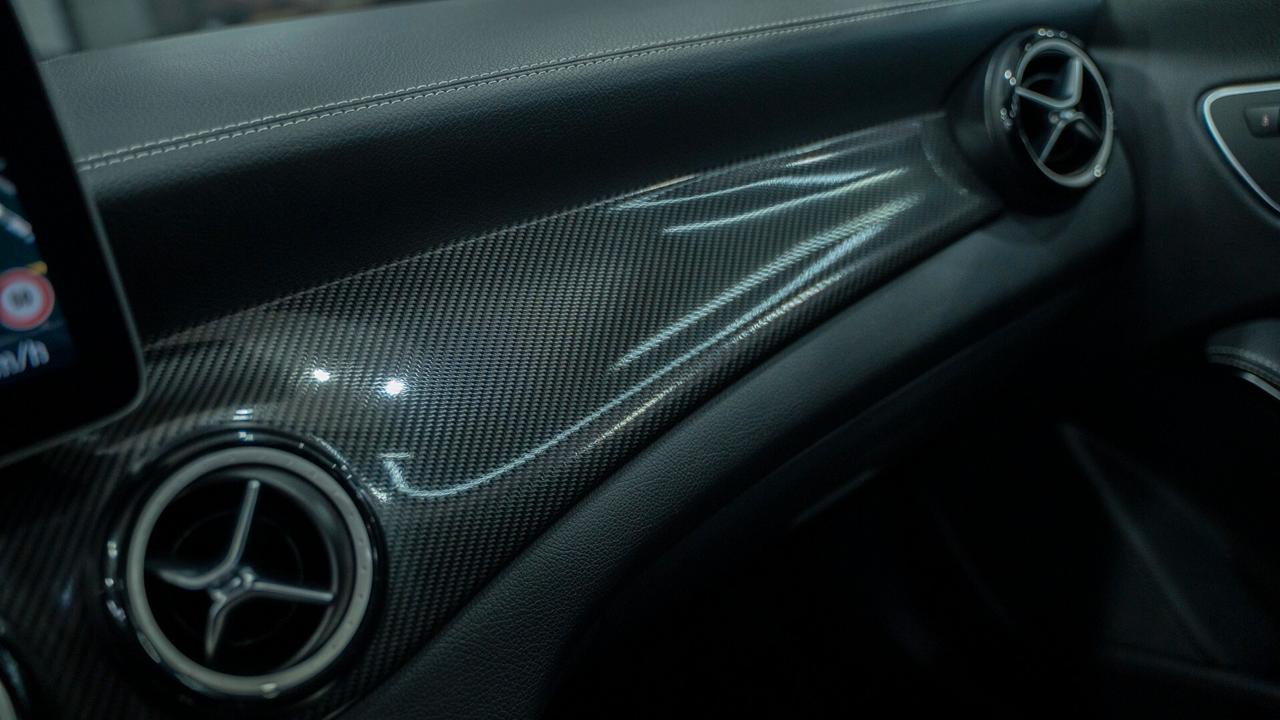 Mercedes-benz GLA 200 D NIGHT EDITION AUTO TETTO CARBONIO NAVI PELLE FULL OPTIONAL