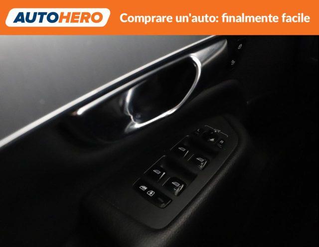 VOLVO XC90 B5 (d) AWD Geartronic 7 posti Momentum Pro