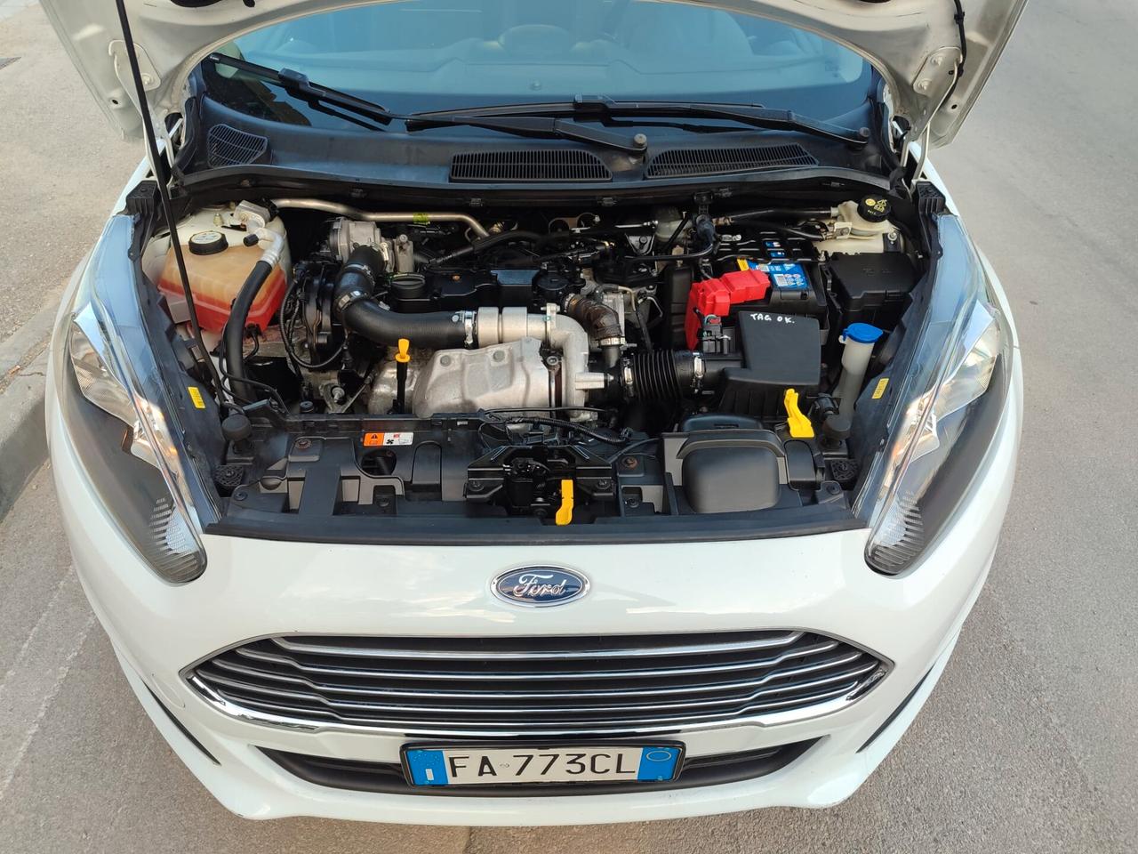 Ford Fiesta 1.5 TDCi 75CV Business!!