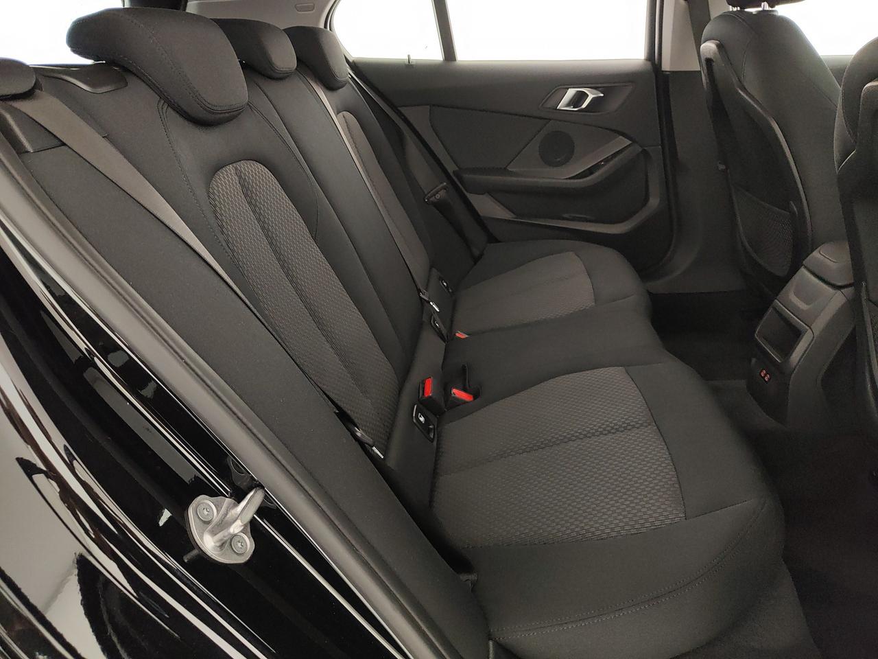 BMW 116d Business Advantage auto