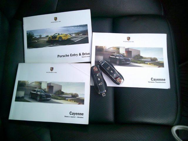 PORSCHE Cayenne 3.0 Diesel Platinum Edition