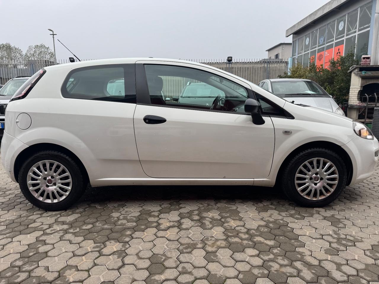 Fiat Punto Evo 1.3 MJT ADATTA A NEOPATENTATI 75 CV 3 porte